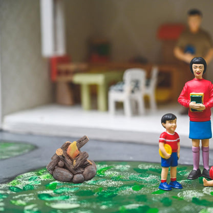 Miniature Bonfire Model Fake Campfire Ornament Resin Dollhouse Fire Pit Decoration 1.57X1.57X1.18In for Garden Holiday Party DIY Craft Accessory